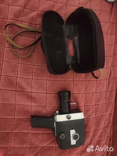 Видеокамера на кассету 8 мм