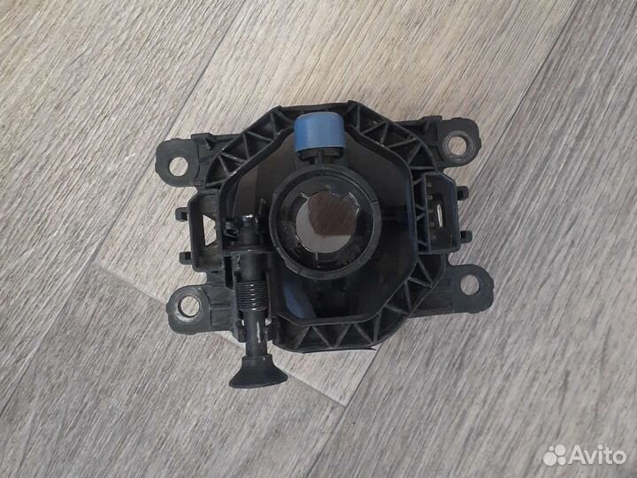 Птф передний левый LADA Vesta 2015