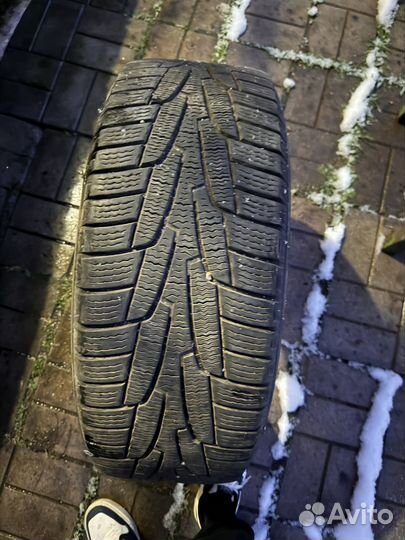 Kumho I'Zen KW31 215/55 R17