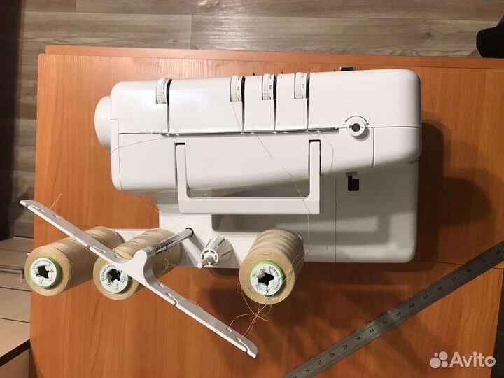 Швейная машина Janome бу