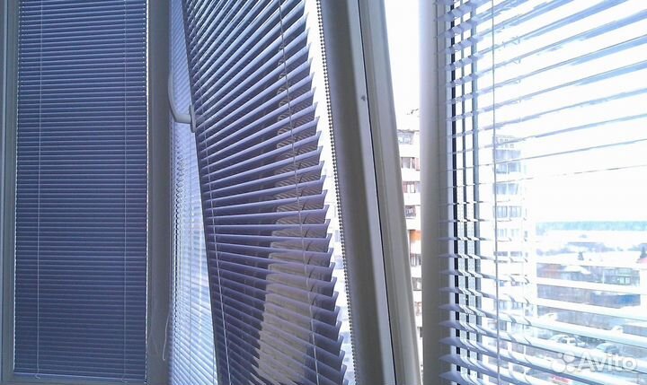 Жалюзи и рулонные жалюзи