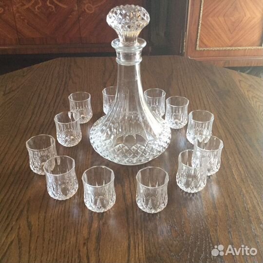 Графин и 12 стопок под водку. Производство Чехосло