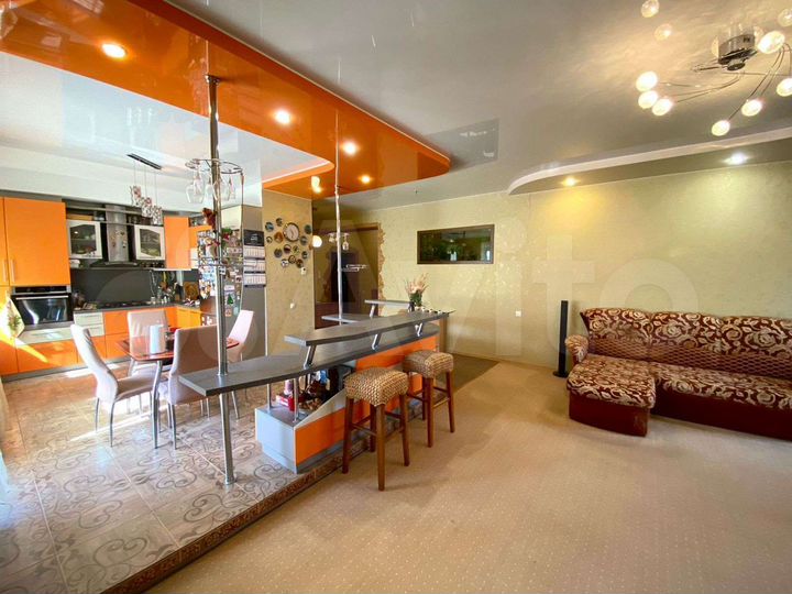 4-к. квартира, 144,4 м², 2/4 эт.