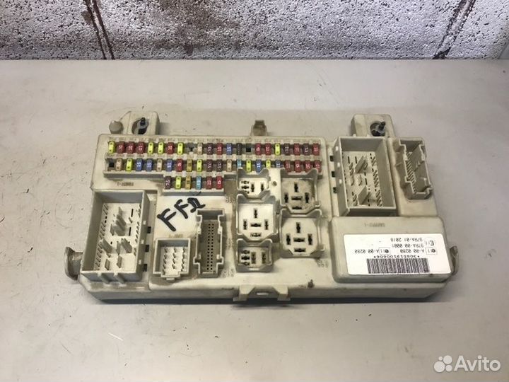 Блок предохранителей Ford Focus 2 купе 2006