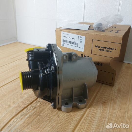 Помпа водяная электрическая11517632426