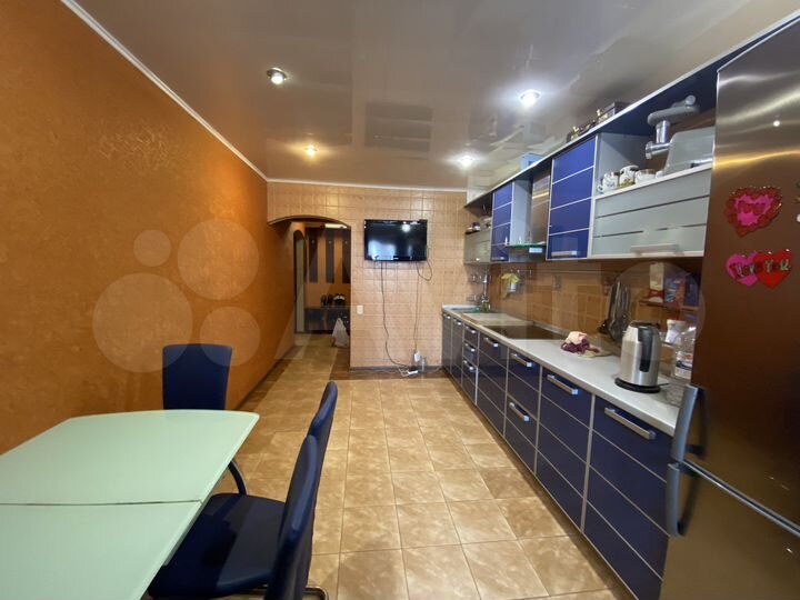 3-к. квартира, 81 м², 8/12 эт.