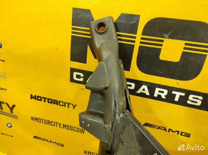 Подрамник передний Mercedes-Benz W639 M112.976 3.7