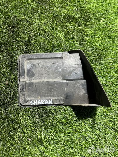 Крышка фары Volkswagen Sharan
