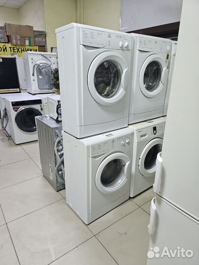 Стиральная машина Indezit узкая