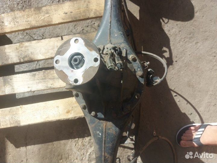 Задний редуктор Mitsubishi L200 внедорожник 2.4