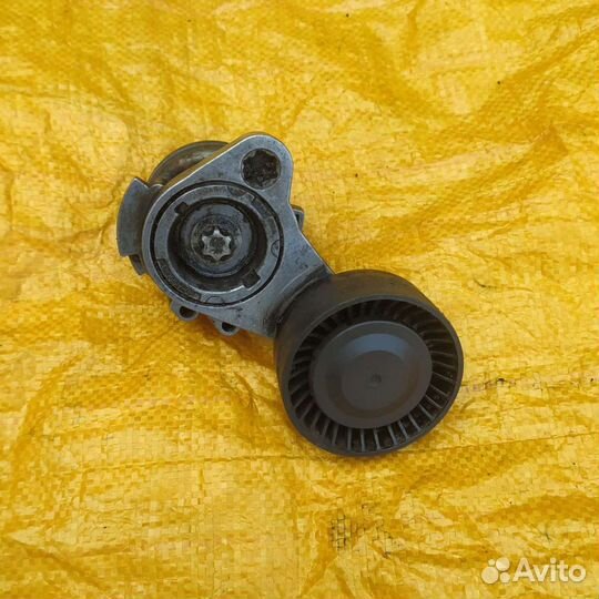 Bmw e60 натяжитель ремня привода генератора n53