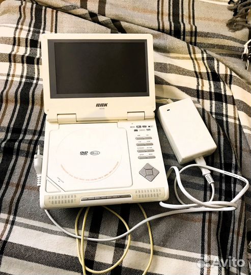 Портативный cd плеер BBK