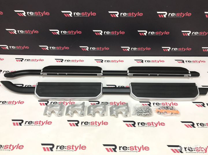 Пороги Land Rover Defender S483