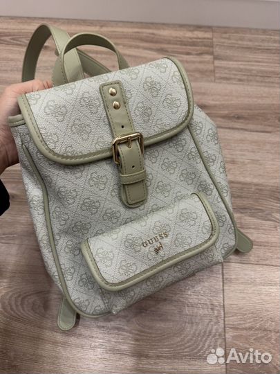 Рюкзак guess