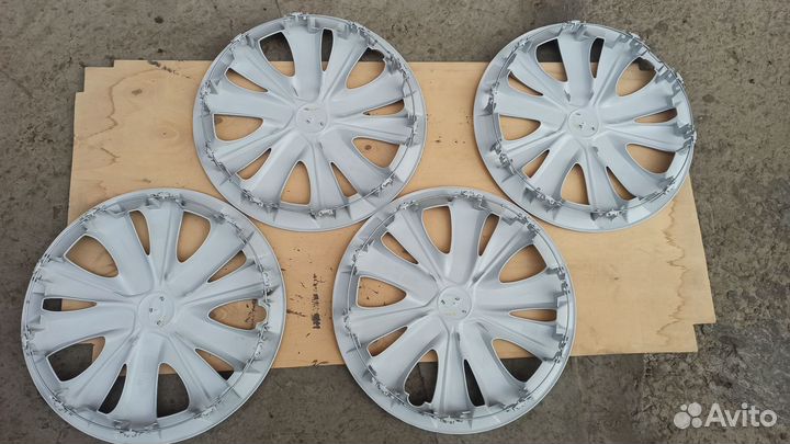 Колпаки r15 LADA vesta