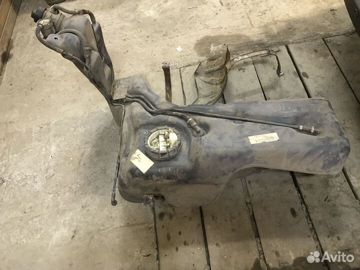 Топливный бак Ауди 80 b4