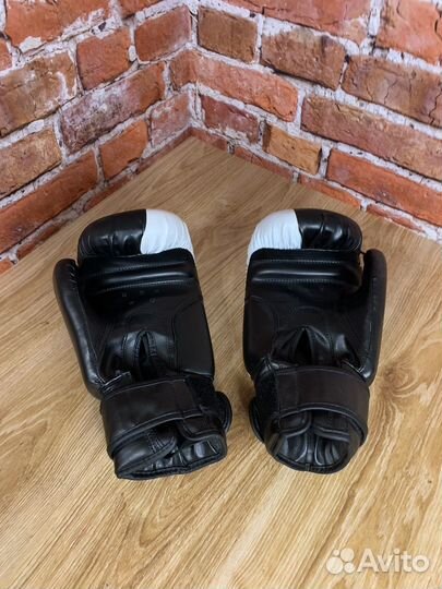 Боксерские перчатки Demix размер 14 oz