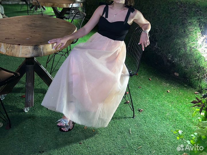 Продаю платье б у
