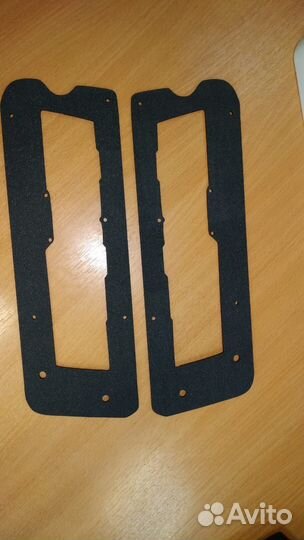 Уплотнитель задних фонарей Toyota Corona Premio