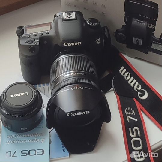 Зеркальный фотоаппарат canon EOS 7D
