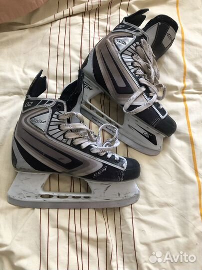 Коньки хоккейные