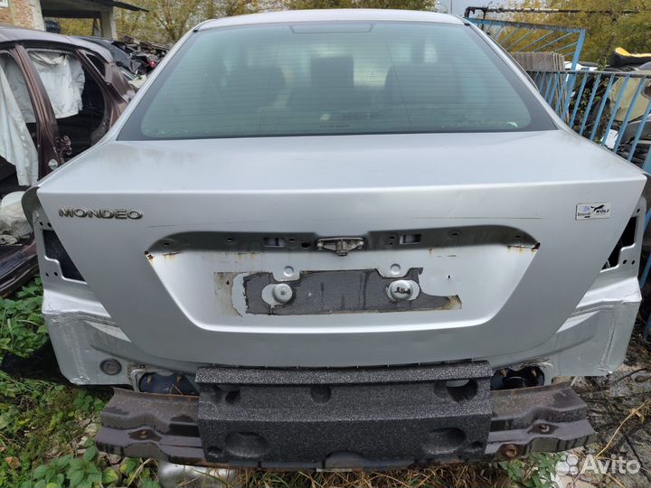 Крышка багажника Ford Mondeo 3