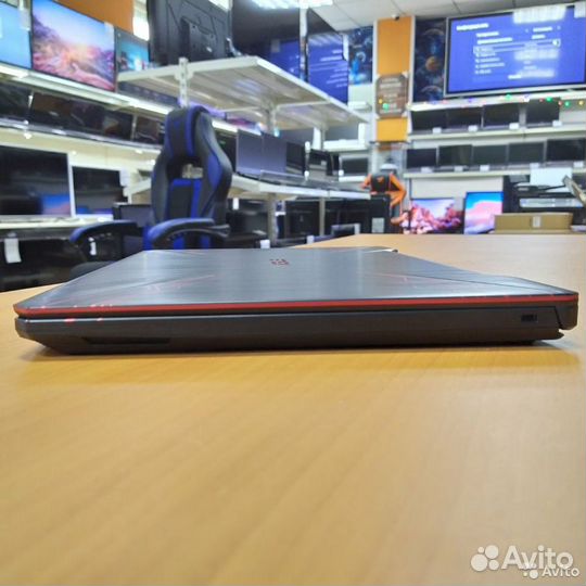 Машина I7 8750H GTX 1060 16GB озу SSD + HDD