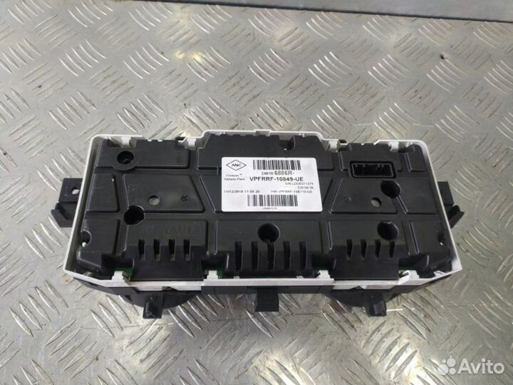 Панель приборная (щиток приборов) Renault Kaptur