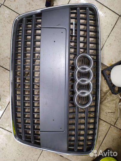 Решетка радиатора audi q7