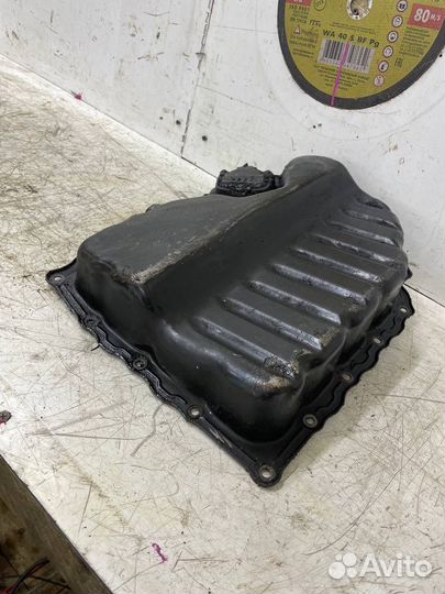 Поддон CAW Volkswagen Passat CC B6