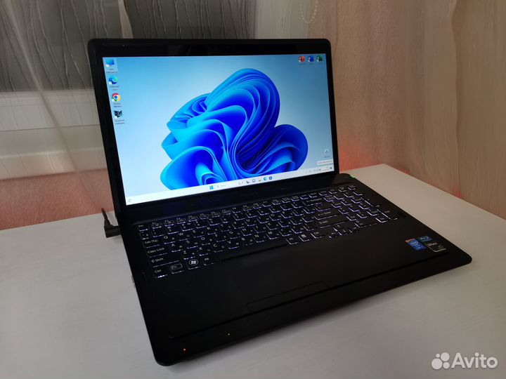 Ноутбук Sony vaio i7 2670QM/GT 540M/RAM 8GB/SSD