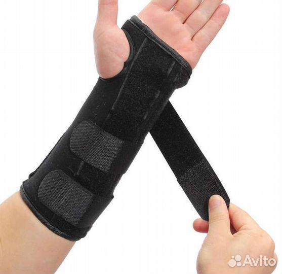 Бандаж лучезапястный на правую руку