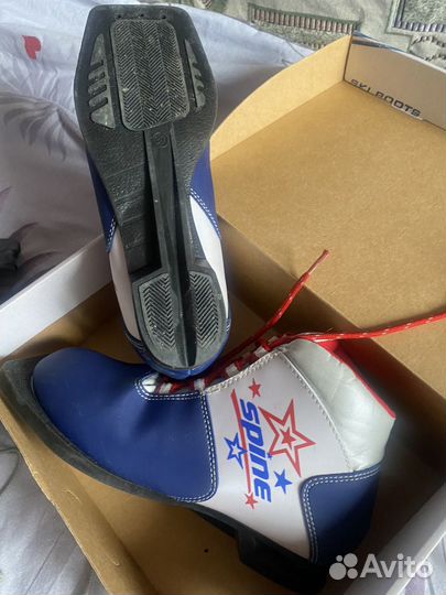 Лыжные ботинки классические детские