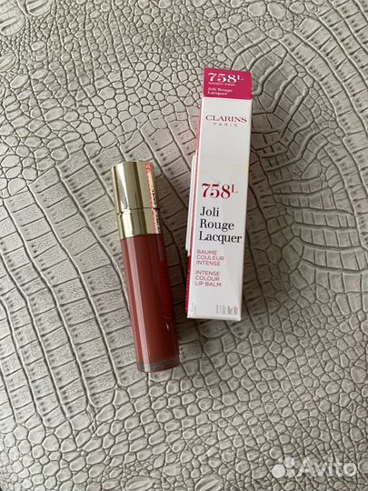 Новая нюдовая увлажняющая помада Clarins 758l