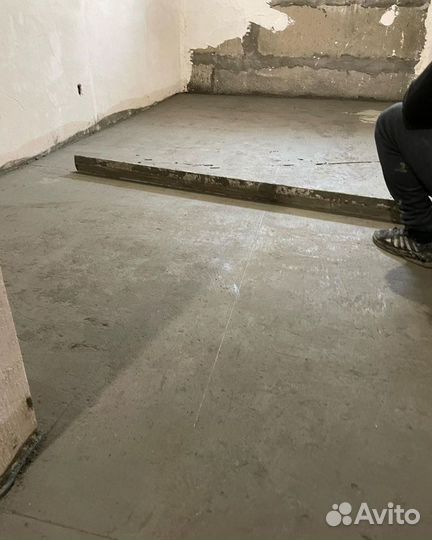 Стяжка пола мокрая