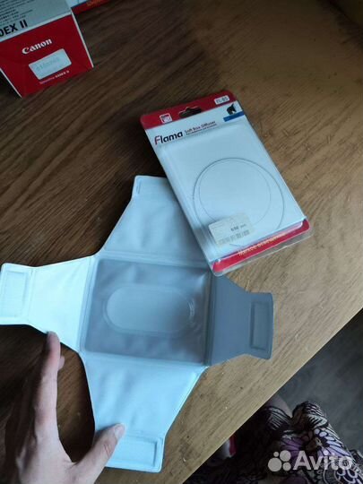 Вспышка и Рассеиватель для вспышки