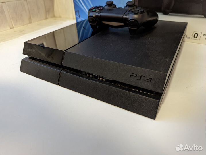 Sony Playstation 4 Fat прошитая + игры