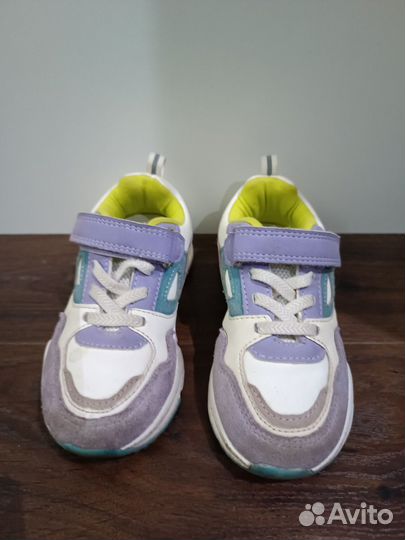 Кроссовки котофей 24