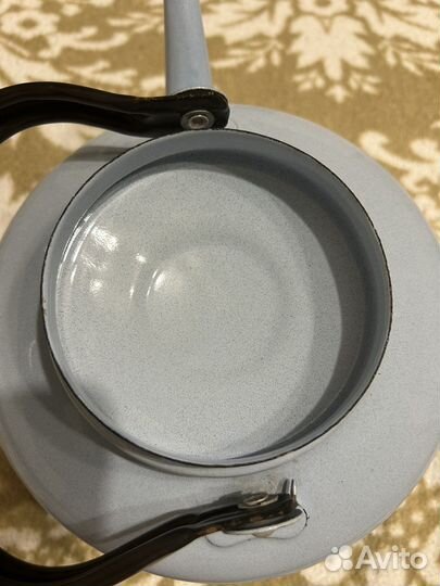 Чайник эмалированный СССР новый шишки