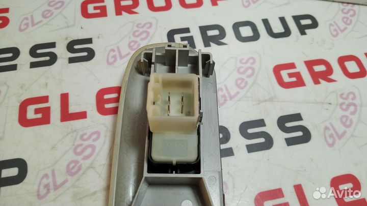 Кнопка стеклоподъёмника EP зад LR б/у