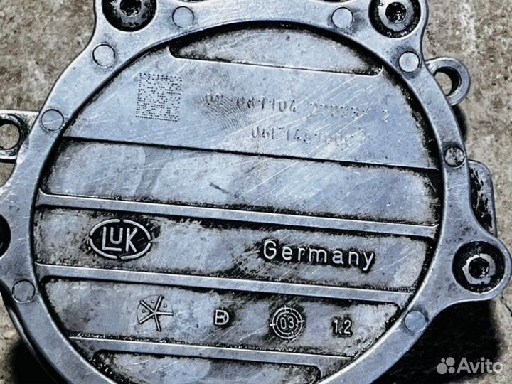 Вакуумный насос Audi A6 C6/4F 2007