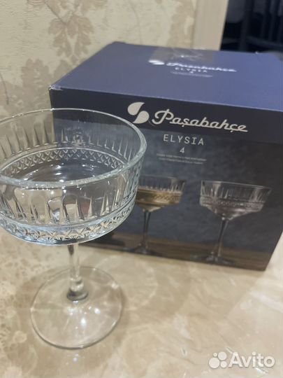 Бокалы для шампанского