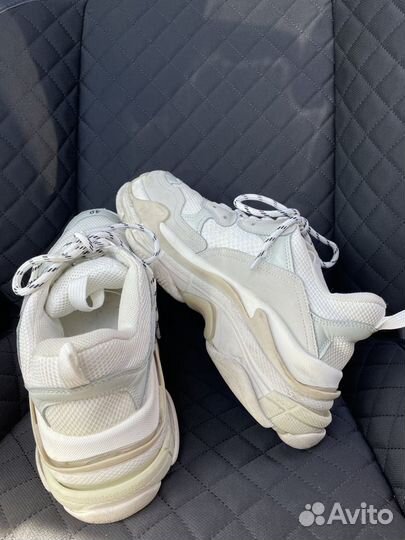 Кроссовки balenciaga triple s 40