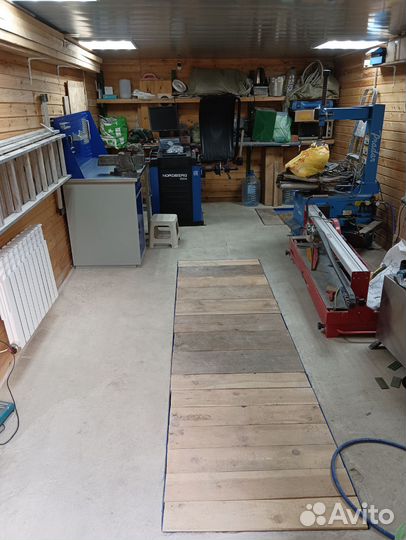 Мастер шиномонтажа