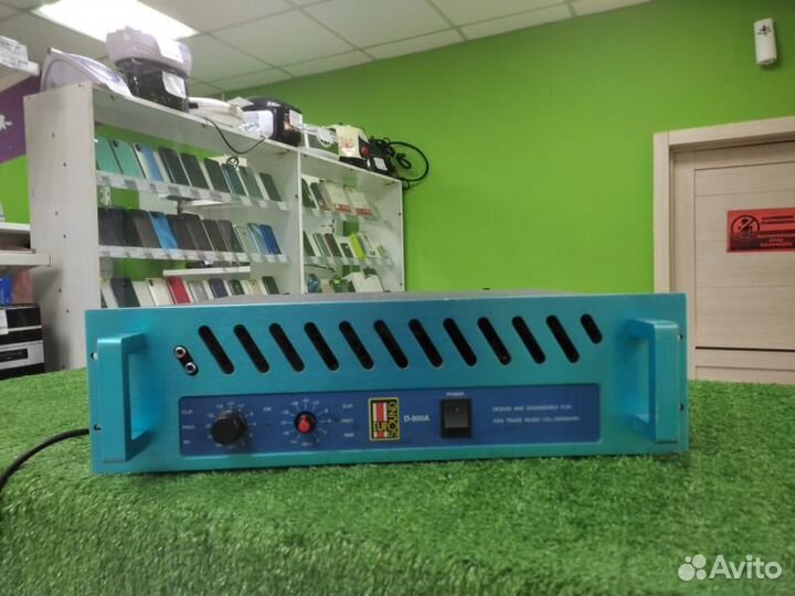 Профессиональный усилитель мощности Eurosound D-90