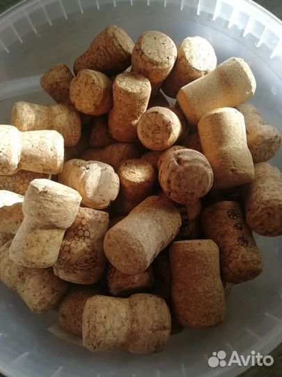 Пробки от шампанского