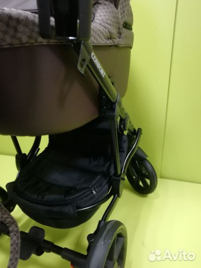 Коляска Pituso Confort Plus