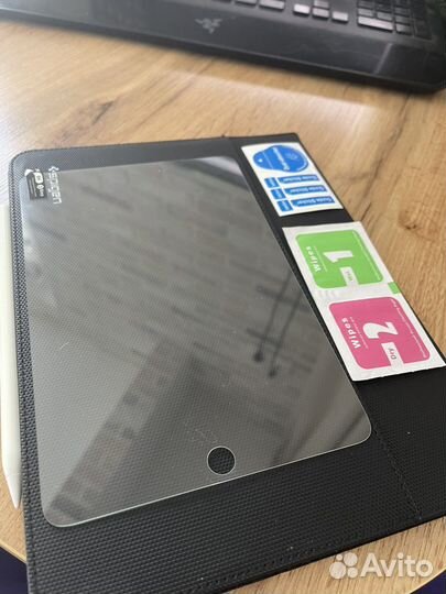 Стекло на iPad mini 2