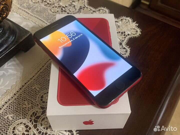 Телефон iPhone 8 64 gb
