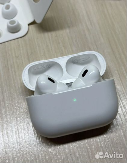 Apple airpods 2